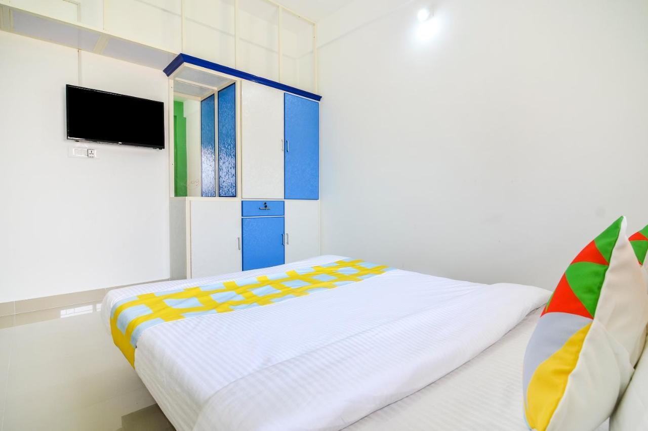 Oyo Home 81801 Akash Villa Trippapur Exterior photo