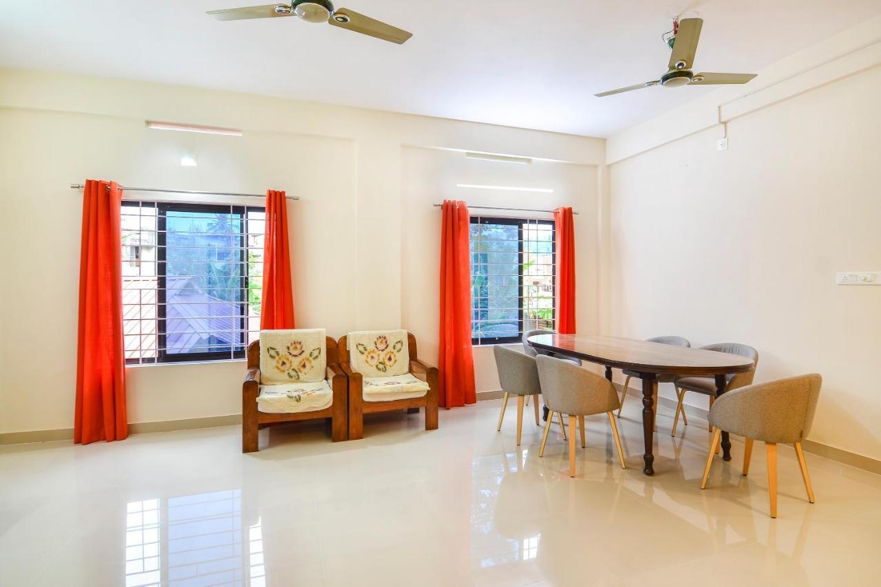 Oyo Home 81801 Akash Villa Trippapur Exterior photo