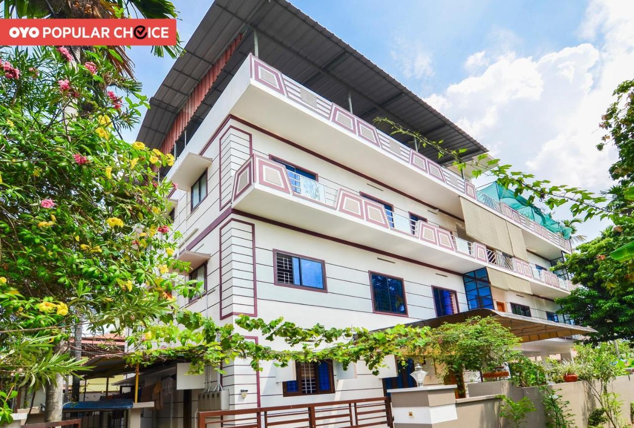 Oyo Home 81801 Akash Villa Trippapur Exterior photo